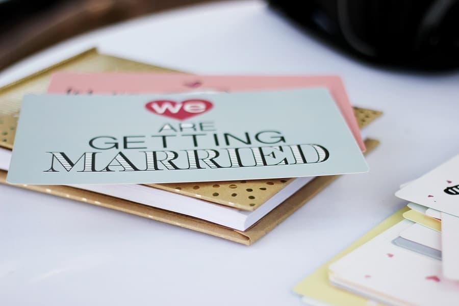 Seating Cards - Photo by Micheile Henderson on Unsplash